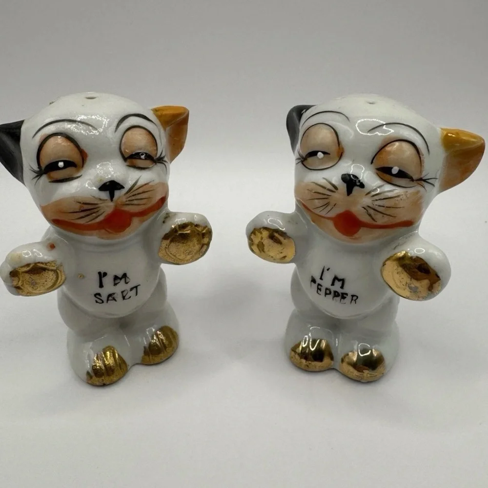 Vintage Cat Salt and Pepper Shakers I'm Salt I'm Pepper Gold Paws Japan Kitsch